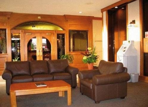 Super 8 Victoria Motel Interior photo